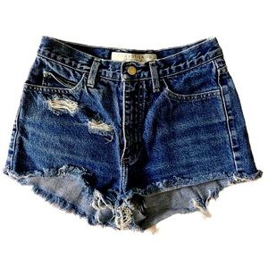 Vintage Guess Highwaisted Shorts size 27